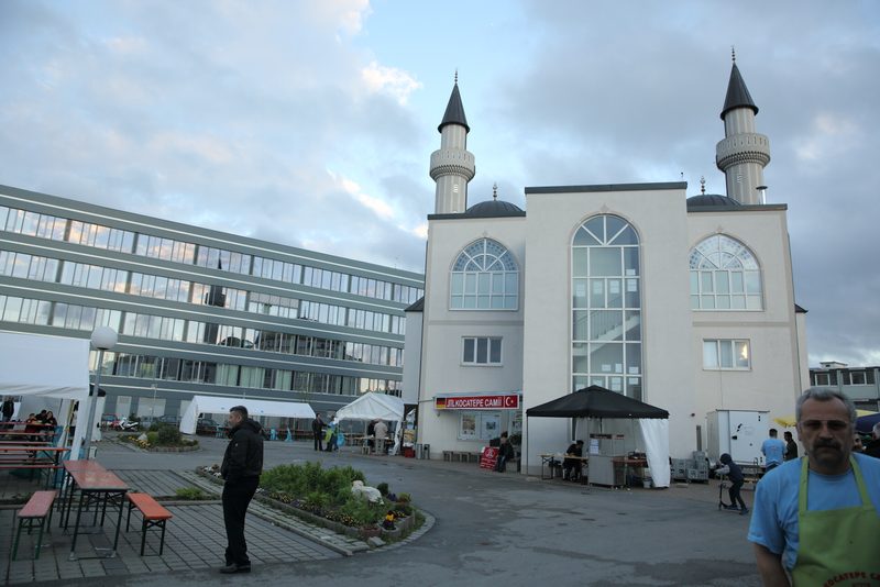 Caminin ibadet salonu